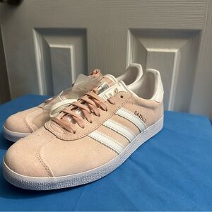Adidas Gazelle sneakers